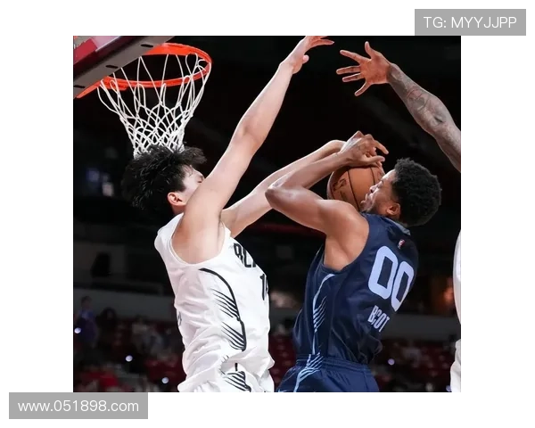 黄蜂逆转开拓者 米勒23分格兰特24分功不可没