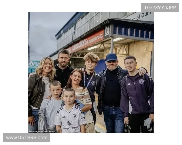鲁尼妻子:孩子们会为爱尔兰战袍自豪 鲁尼妻子:孩子们会为爱尔兰战袍自豪